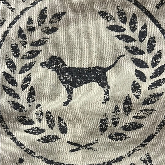 PINK Victoria's Secret Cream and Black Canvas Tote with Classic Emblem. NWT - Picture 2 of 7